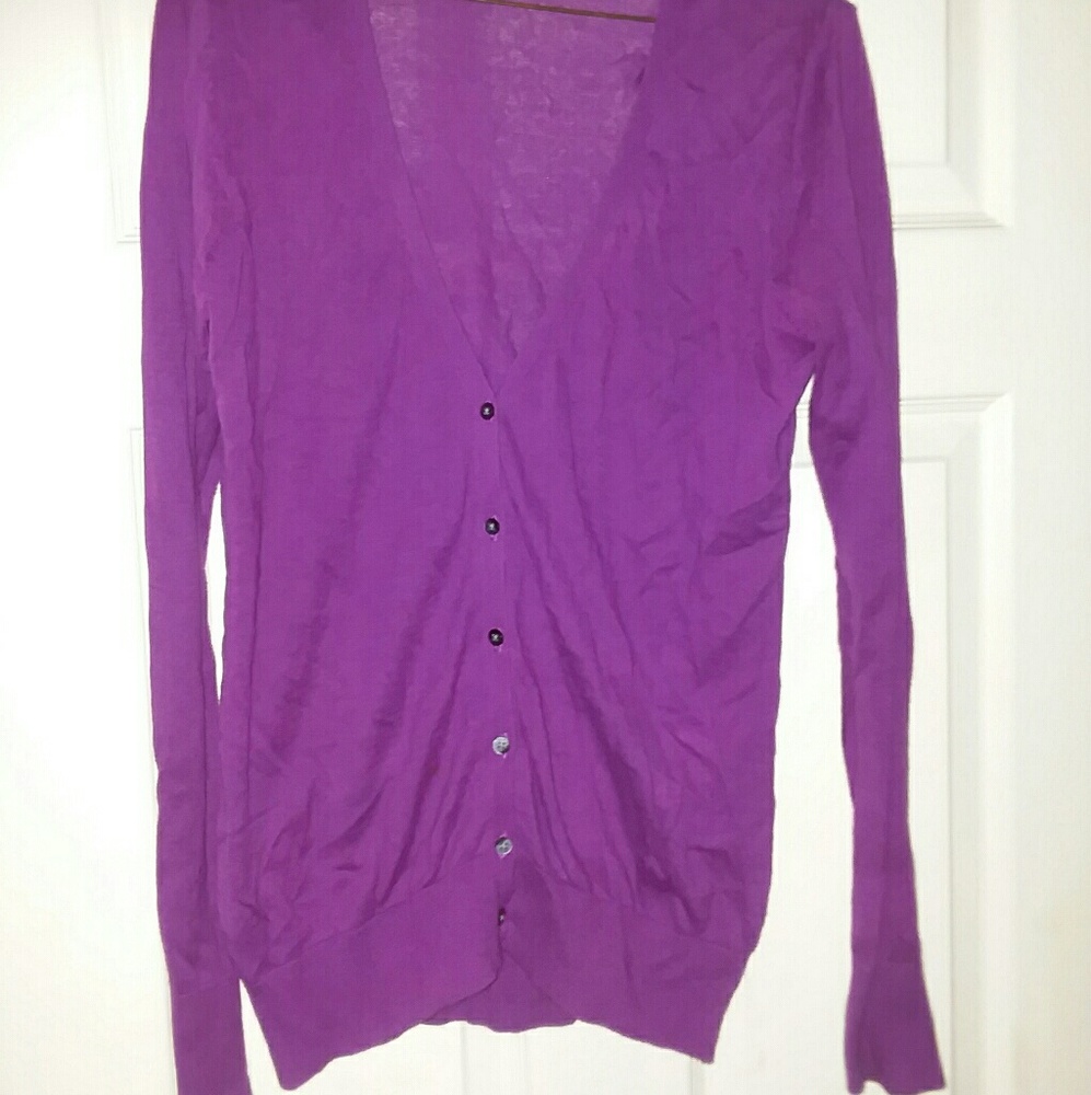 Cardigan sweater